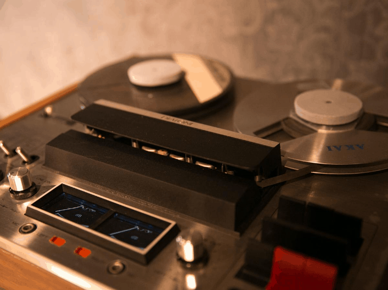 the wardrobe hostel record