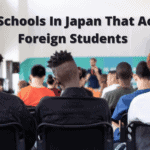 日本接受外国学生的高中