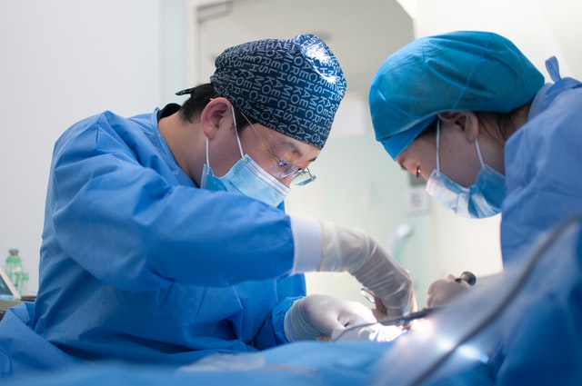 japanese pregnant visit doctor