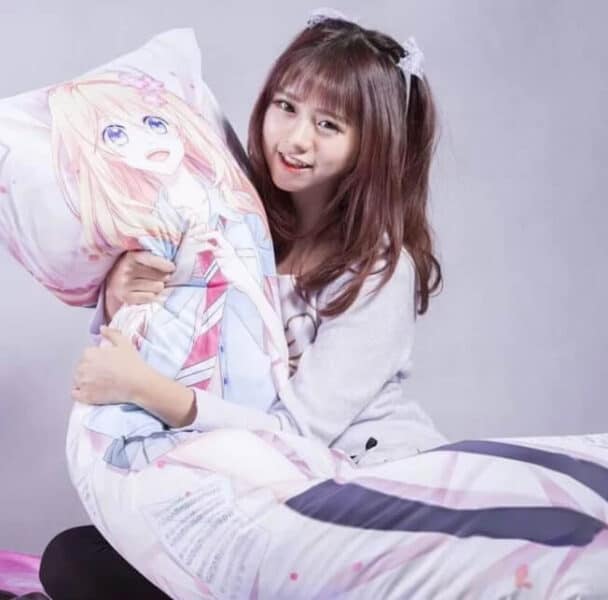 Dakimakura Love Pillow Obsession In Japan What Is Dakimakura? Japan