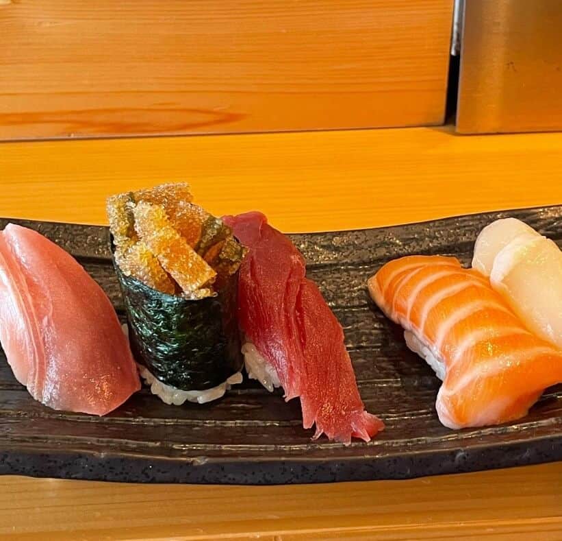 Sushi tradicional japonés