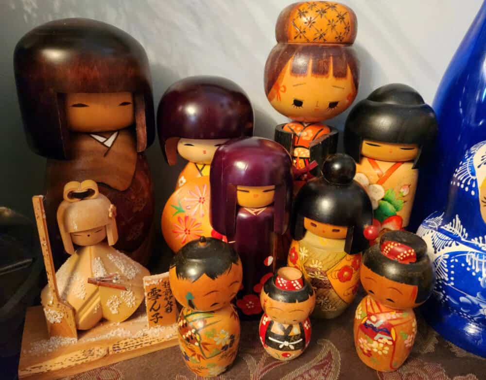 kkokeshi dolls 