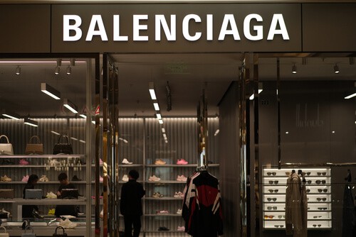 在日本，Balenciaga是否更便宜？