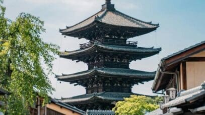 Kyoto Mayor Mulls Pricier Bus and Subway Fares for Tourists Amid Budget Concerns 2025